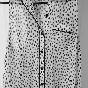 Forever 21 heart top sz medium